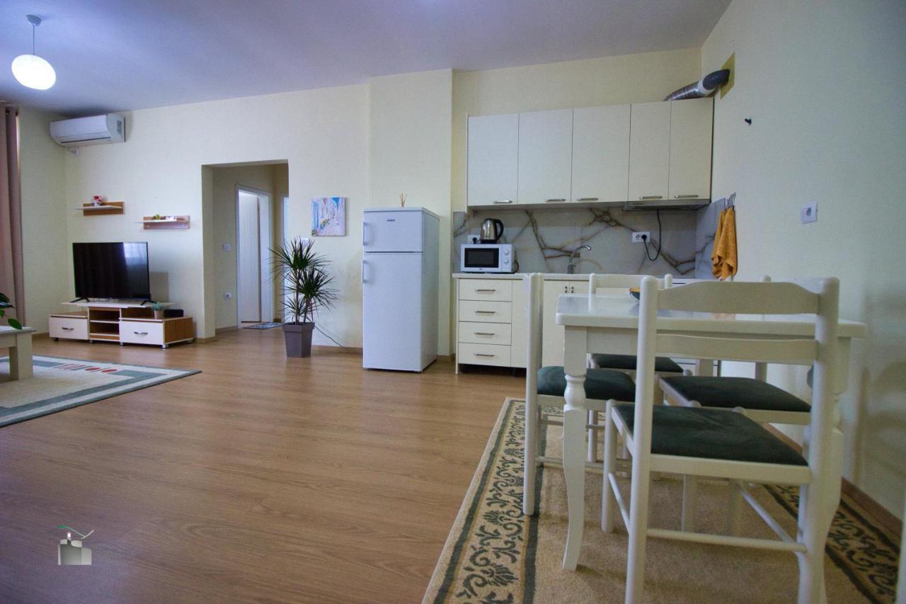 Dai Apartments Gjirokastër Eksteriør bilde