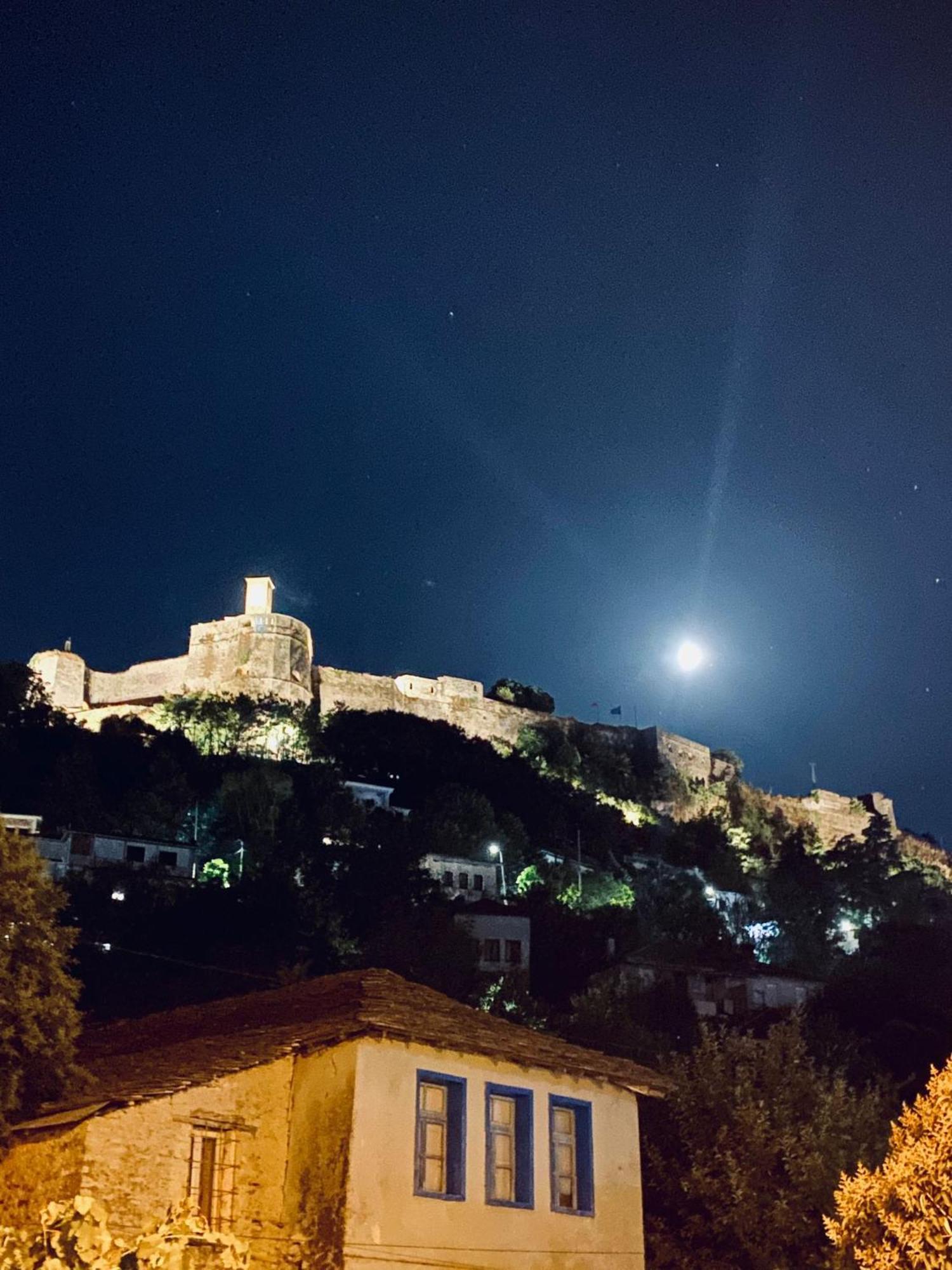 Dai Apartments Gjirokastër Eksteriør bilde